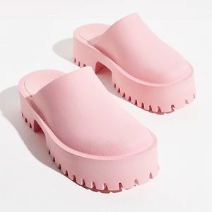 Pink Jeffrey campbell x free people bae clog mules, size 8